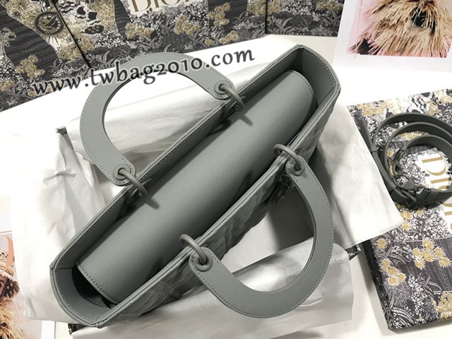 Dior专柜新款迪奥顶级原单Lady七格磨砂藤格纹牛皮翻盖手提女包 djfk1124